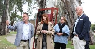 The Governor on a walking tour of Swan Hill